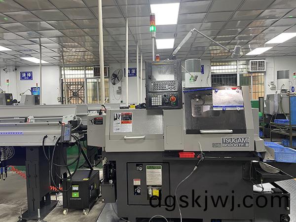 機(ji)器設備一角