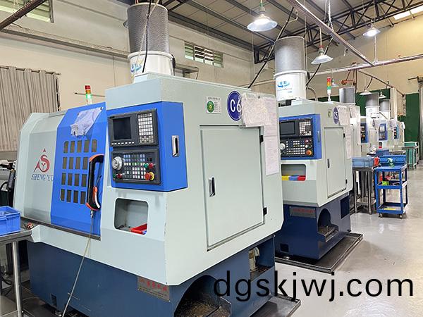 數控車牀車間(jian)